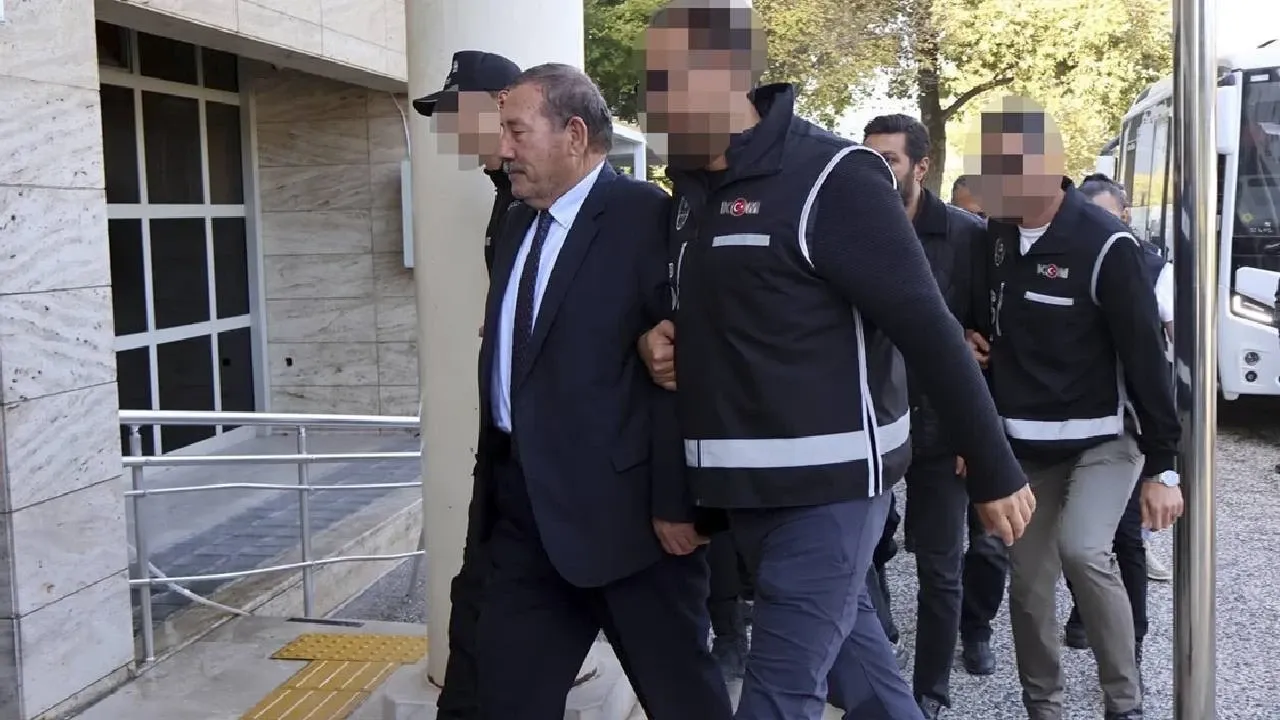 Kocaeli operasyonunda Milas Başkanı tutuklandı