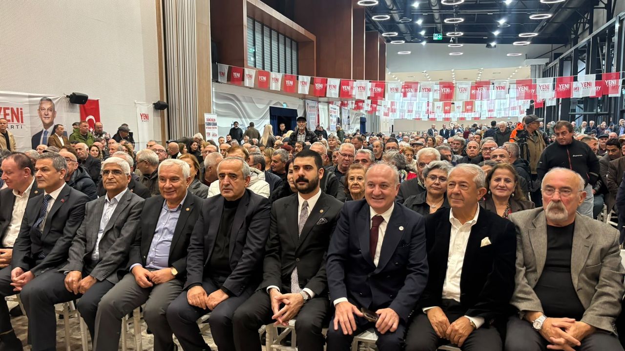 Yeni Parti'de önseçim öncesi aday tanıtım toplantısı düzenlendi