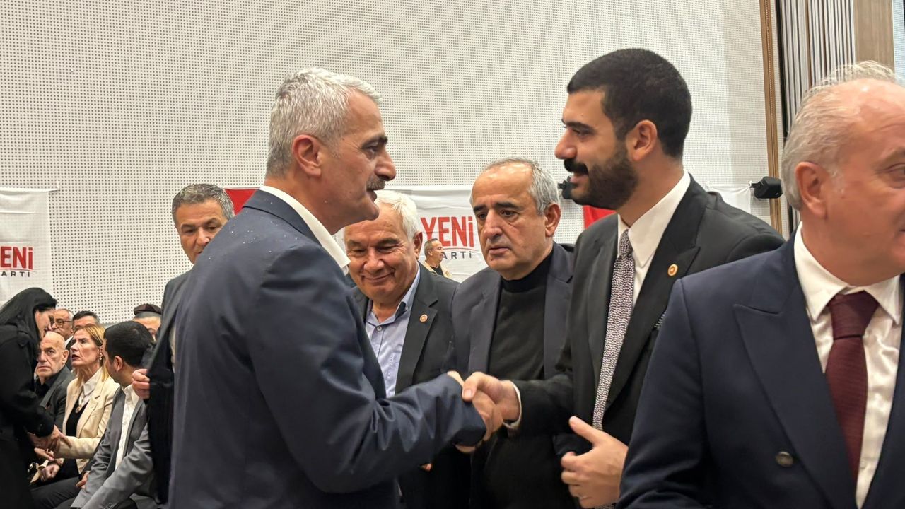 Gökçek: Yargı yoluyla siyasete müdahale ediliyor
