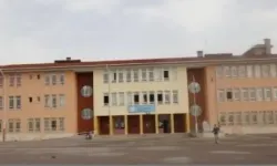 İzmit'teki Okulda Neler Oluyor? Şok İddialar