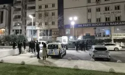 Çarşıda Hareketli Dakikalar... Polis, AK Parti İl Binasını Abluka Altına Aldı!