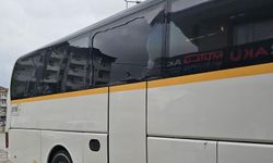 Futbolcuların Otobüsüne Saldırdılar!