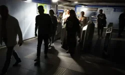 Dünya Şokta! OHAL İlan Edildi