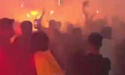 Galatasaray Taraftarı Kocaeli’de Şampiyonluğu Coşkuyla Kutladı