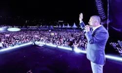 Büyükakın’dan, gençlere övgü: “Harikasınız!”