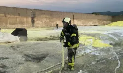 Kocaeli'deki yangında kimyasal dumanlar yükseldi