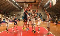 Kocaeli BŞB Kağıtspor, Finalspor'u 85-80 Mağlup Etti