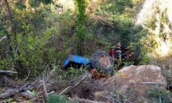 Traktörü mezarı oldu