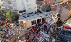 Kocaeli'de Enkaz Altında Kalanların Kimlikleri Belirlendi