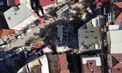 Kocaeli'de Enkaz Altından Ses Geldi!