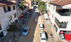 Başiskele Cumhuriyet Caddesi'nde üstyapı çalışması