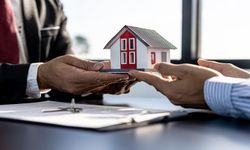 Harç düzenlemesi Meclis'te: Emlakçılar kepenk indirebilir