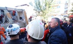 Büyükakın'dan olay yerinden ilk açıklama; Ekipler enkazdan gelen  sese ulaşmaya çalışıyor