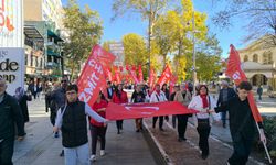 CHP İzmit 102 Yıllık Cumhuriyete Yürüyor