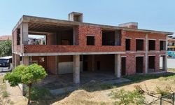 İzmit'teki O Bina Kaderine Terk Edilmişti... 2026 Yılında Yeniden İhaleye Çıkıyor