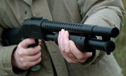 Şakalaşırken Kafasına Sıktılar