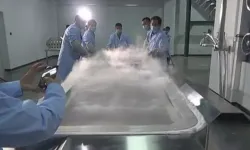 Eşini Dondurdu, Sonra Yeni Bir İlişkiye Başladı