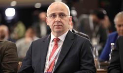 Profesörün 10 Kasım Paylaşımı Tepki Çekti: Tweetini Sildi