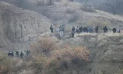 Düşen uçağın karakutusu bulundu! 18 Şehide ulaşıldı