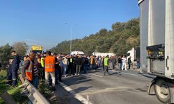 Kocaeli'de Kaza! TEM Kilitlendi