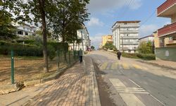 Çöp kamyonunun çarptığı belediye işçisi hayatını kaybetti