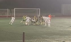 Amatör Maçta Futbolcular Tekme Tokat Birbirine Girdi