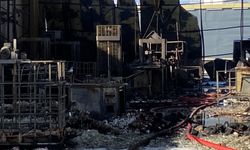 Dilovası'ndaki depoda 16 17 yaşında kızlar yanarak ölmüş!