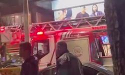 Gölcük’te Ağaçta Kalan Çocuğun Yardımına İtfaiye Yetişti