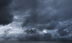 Kocaeli’de gün çok bulutlu başladı