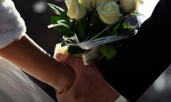 Bekarlar Bir Darbe Daha Yedi