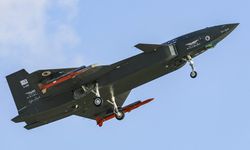 KIZILELMA'dan Tarihi Uçuş: İlk Kez Hava-Hava Füzesiyle Havalandı