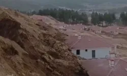 Depremzedeler için yapılan 10 köy evi toprak altında kaldı!