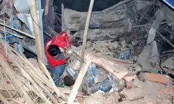 6,3’lük Depremde Can Kaybı Artıyor: Ölü Sayısı 27’ye Çıktı