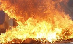 Bahçesini temizlerken yanarak öldü