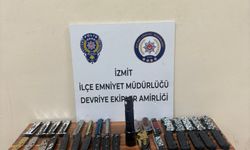 İzmit Doğu Kışla’da 52 Bıçak ve Şok Cihazı Ele Geçirildi