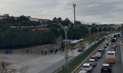 KOU'de Vize Haftası Trafiği Kilitledi