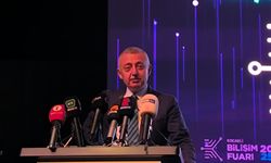 Başkan Büyükakın: "Yapay zekâ programlarını yazacak çocuk benim şehrimden çıkacak"