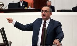 Eski PM Üyesi Akar Yorumladı: “Demek ki mevcut örgütümüz o irtibatı sağlayamamış”