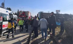 Şehir Hastanesine Giden Otobüs Devrildi