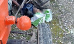 Traktörün Altında Kaldı!