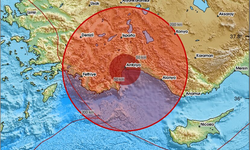 Antalya'da Şiddetli Deprem!