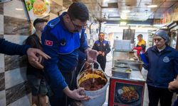 Bu Kadarı Da Pes! Dönercide Mide Bulandıran Görüntüler