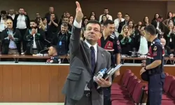 İmamoğlu Duruşma Salonuna Alkışlarla Girdi