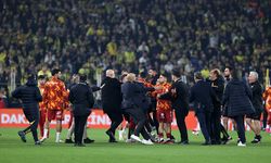 Derbi Isınmadan Alev Aldı!