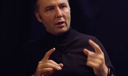 Mehmet Akif Ersoy'dan geri vites!