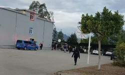 12 Yaşındaki Çocuk Müdürünü Vurdu!