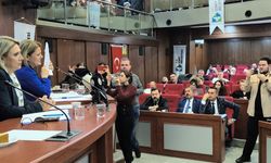 Hürriyet’ten MHP’li Üyelere Sert Çıkış “Sizin haddinize mi Tugay’ı kullanmak”