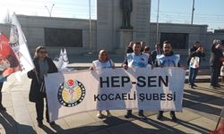 Kocaeli'de sağlık çalışanları eylem yaptı: “Bizler hekimiz, hafiye değiliz"