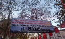 Kartepe’de Haddehane Tepkisi: Asılan Afişler Bir Gün Sonra Kaldırıldı