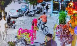 Bisiklet Görünce Dayanamayıp Çalıyor